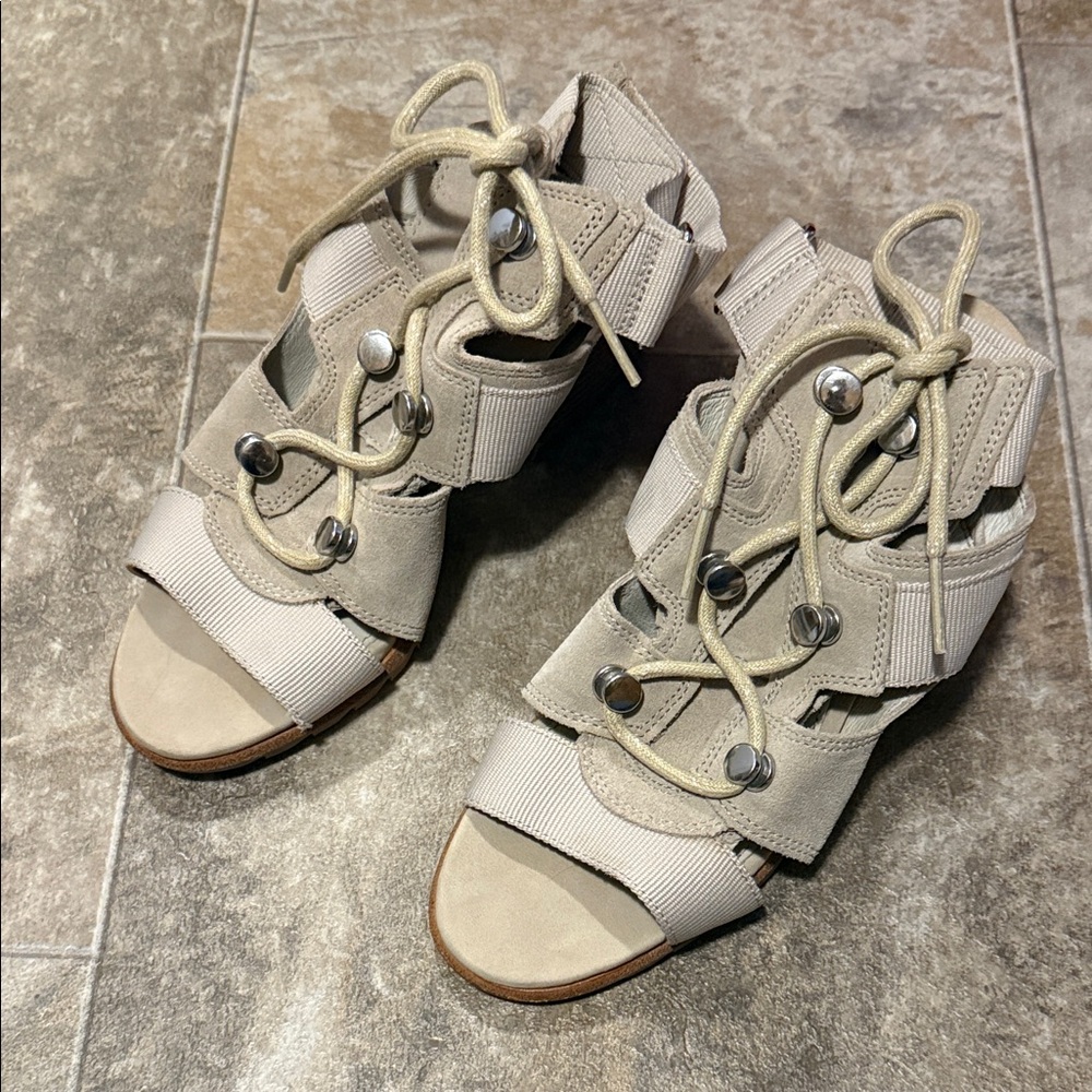 Sorel Nadia Sandals
